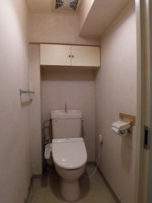 玄関を広々とした自転車も置ける開放的な空間に 渋谷区I様邸 玄関を広々とした自転車も置ける開放的な空間に 渋谷区I様邸